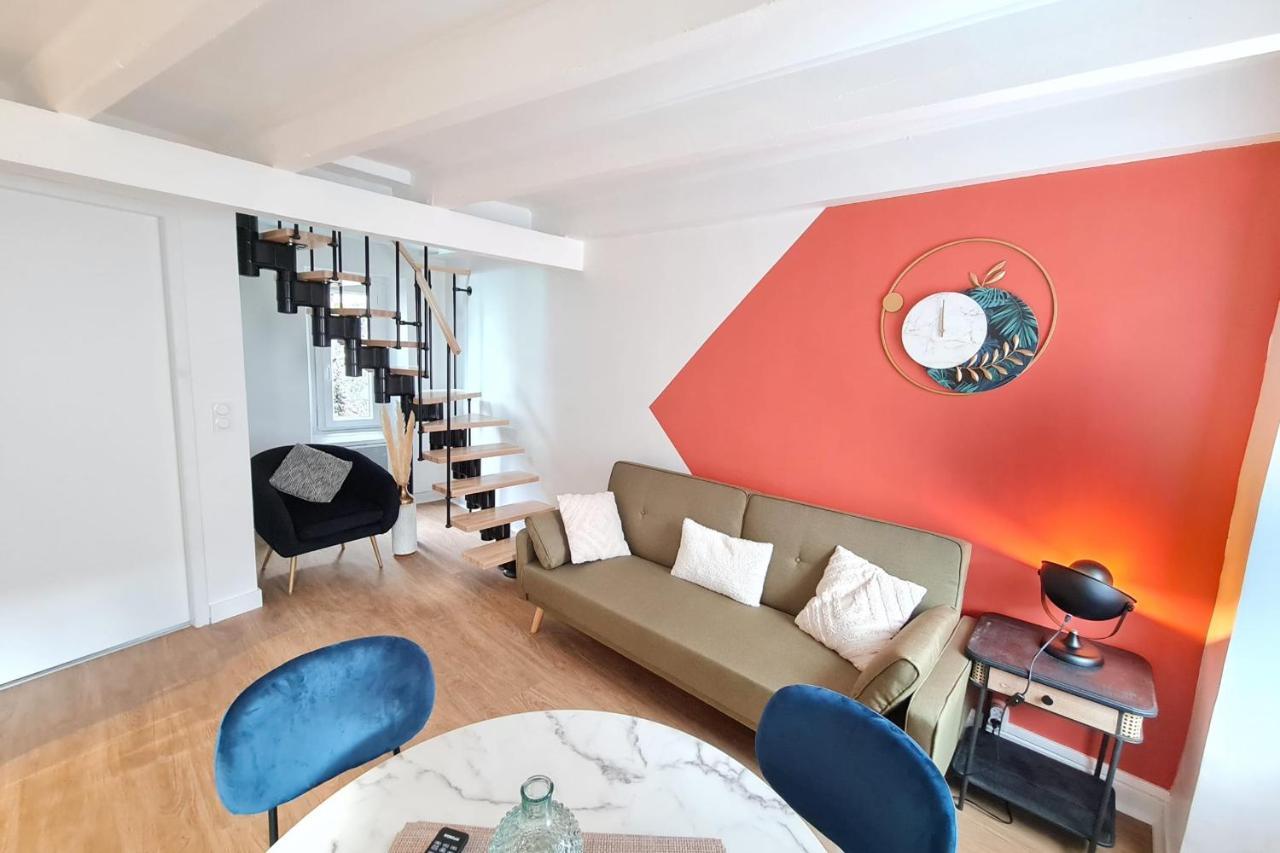 Le Duplex Du Chateau Centre Ville Calme بونتيفي المظهر الخارجي الصورة