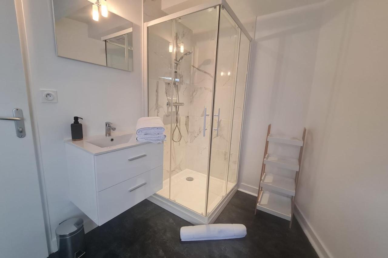 Le Duplex Du Chateau Centre Ville Calme بونتيفي المظهر الخارجي الصورة